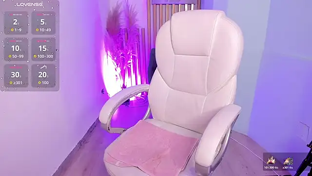 Snapshot of VioletSky1 chatting on 02.22.26 VioletSky1 online show from 02.22.26