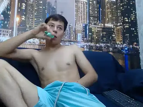 Snapshot of santiago_xxxcol chatting on 02.08.26 santiago xxxcol online show from 02.08.26