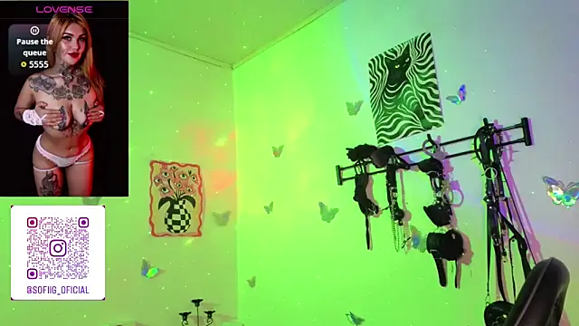 Zoeee 001 online show from 03.27.26