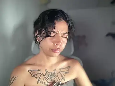 Snapshot of Antonia-bloom chatting on 03.03.26 Antonia-bloom online show from 03.03.26