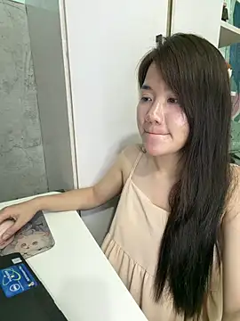 Snapshot of Amy8386 chatting on 05.20.26 Amy8386 online show from 05.20.26
