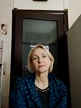 Snapshot of MichelleSolis chatting on 02.21.26 MichelleSolis online show from 02.21.26