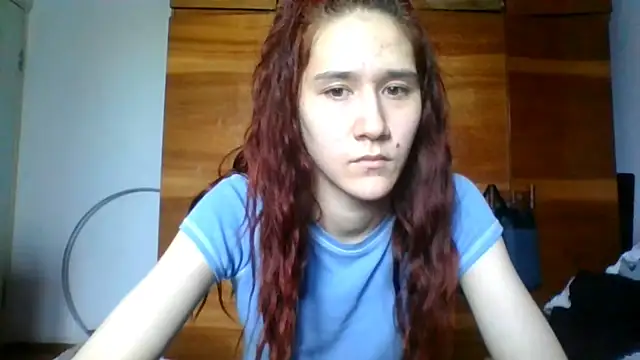 Snapshot of NickiKisinger chatting on 06.04.26 NickiKisinger online show from 06.04.26