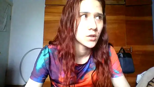 Snapshot of NickiKisinger chatting on 06.06.26 NickiKisinger online show from 06.06.26