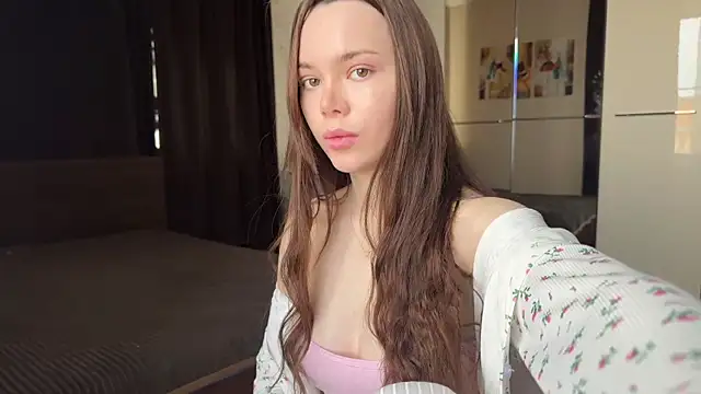 Snapshot of TinaScarlet chatting on 04.17.26 TinaScarlet online show from 04.17.26