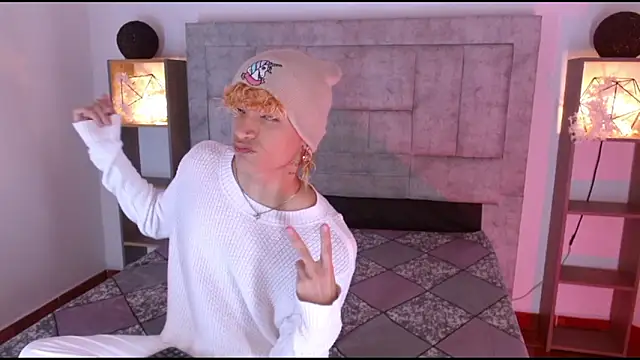 Snapshot of lucke_collins22 chatting on 02.03.26 lucke collins22 online show from 02.03.26