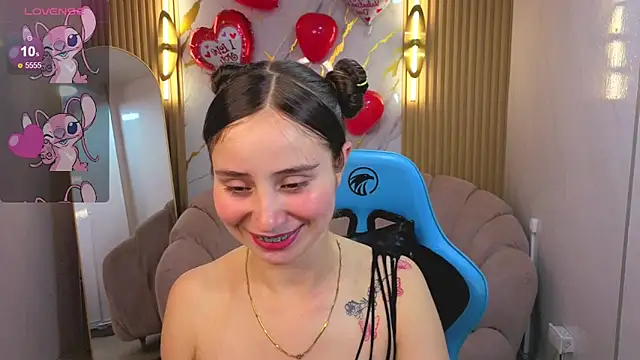 Snapshot of Ariana18_b chatting on 02.26.26 Ariana18 b online show from 02.26.26