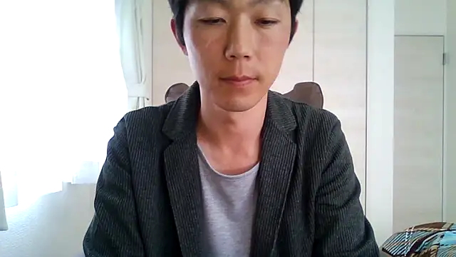 Snapshot of K0U-123 chatting on 05.06.26 K0U-123 online show from 05.06.26