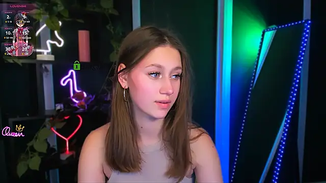 Snapshot of arianaa_cat chatting on 05.07.26 arianaa cat online show from 05.07.26