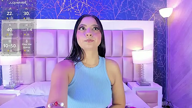 KiaraEverly online show from 04.14.26