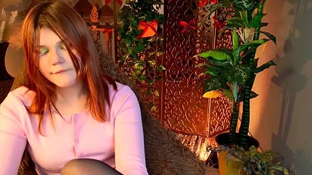 Snapshot of EllieFoxy chatting on 03.02.26 EllieFoxy online show from 03.02.26