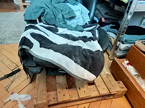 NiceToes43 online show from 04.23.26