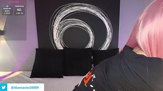 Snapshot of AlannaViera chatting on 02.21.26 AlannaViera online show from 02.21.26