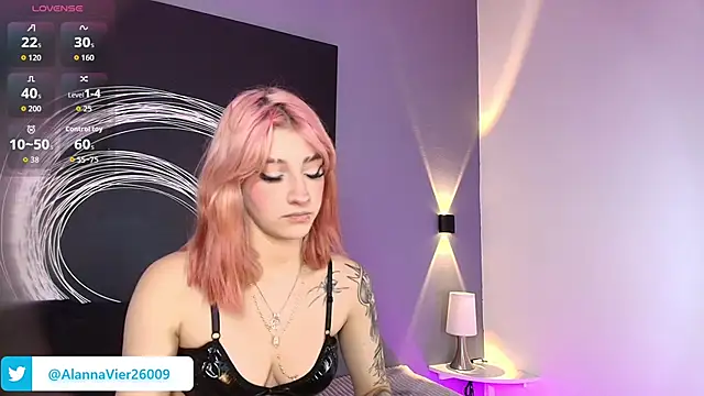 Snapshot of AlannaViera chatting on 05.05.26 AlannaViera online show from 05.05.26