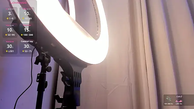 Snapshot of Lucia_velez chatting on 02.18.26 Lucia velez online show from 02.18.26