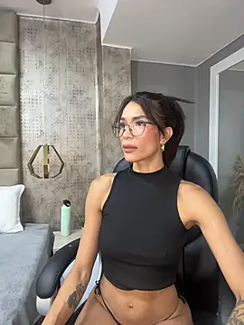 Snapshot of SofiaRivero chatting on 04.18.26 SofiaRivero online show from 04.18.26