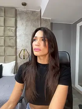 Snapshot of SofiaRivero chatting on 05.20.26 SofiaRivero online show from 05.20.26