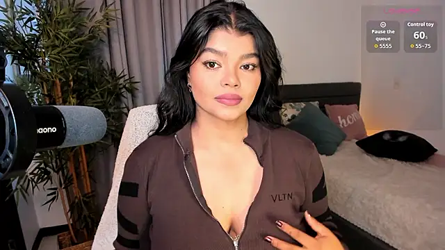 moonhelen online show from 03.02.26