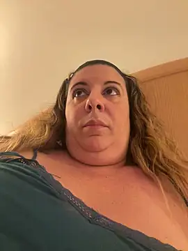 JasmineGlow7 online show from 06.14.26