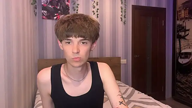 Snapshot of Sweet_Dude chatting on 05.20.26 Sweet Dude online show from 05.20.26
