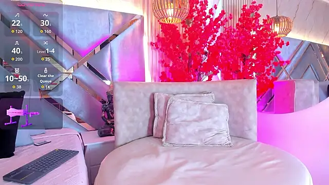 Snapshot of EmmaLovve chatting on 02.20.26 EmmaLovve online show from 02.20.26