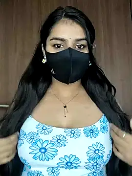 Alix cuti online show from 04.14.26