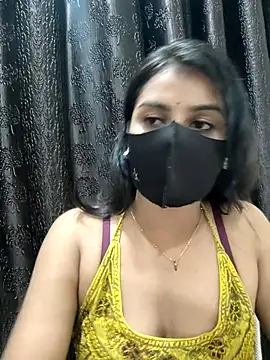 Snapshot of Alix_cuti chatting on 07.15.26 Alix cuti online show from 07.15.26