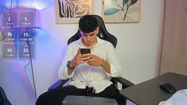 Snapshot of justin_payn14 chatting on 05.14.26 justin payn14 online show from 05.14.26