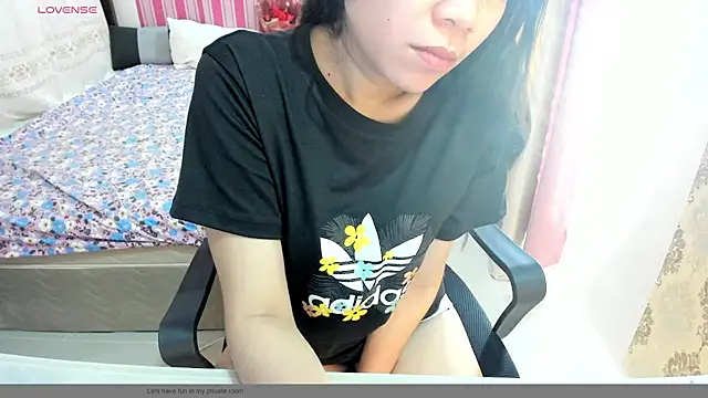 HornyAsianXxX online show from 04.11.26