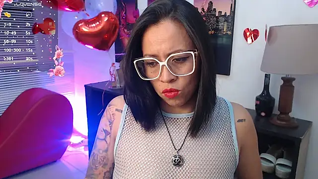 Snapshot of Milfangel1 chatting on 02.18.26 Milfangel1 online show from 02.18.26