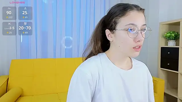 Snapshot of PamTrower chatting on 02.22.26 PamTrower online show from 02.22.26