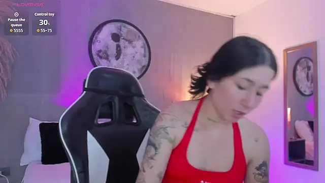 charlottee27  online show from 06.04.26