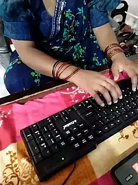Snapshot of horny_indian90 chatting on 04.14.26 horny indian90 online show from 04.14.26