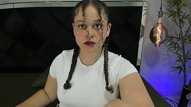 IrinaVoshh  online show from 03.12.26