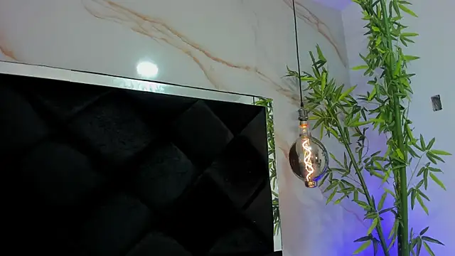 IrinaVoshh  online show from 04.13.26