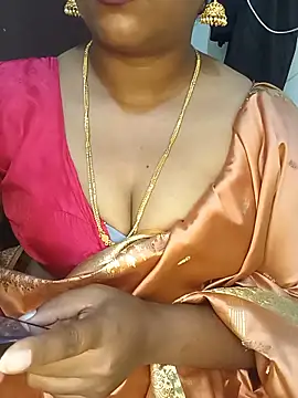 Snapshot of Chinnima143 chatting on 05.26.26 Chinnima143 online show from 05.26.26