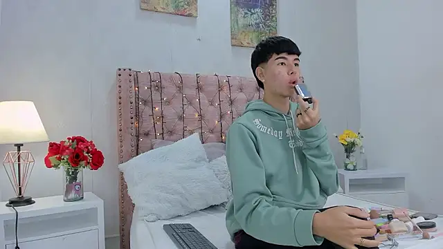 Snapshot of noah_lewiss chatting on 02.20.26 noah lewiss online show from 02.20.26