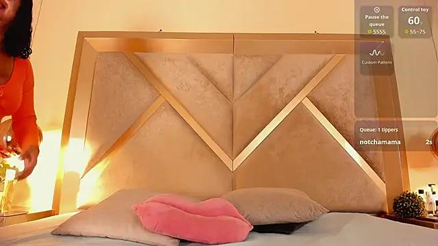 Snapshot of LaraandAxel chatting on 02.25.26 LaraandAxel online show from 02.25.26