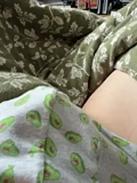 twankletoes1234 online show from 02.11.26