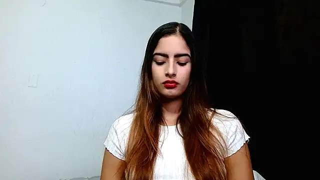 Snapshot of Nicol_xx1 chatting on 05.12.26 Nicol xx1 online show from 05.12.26