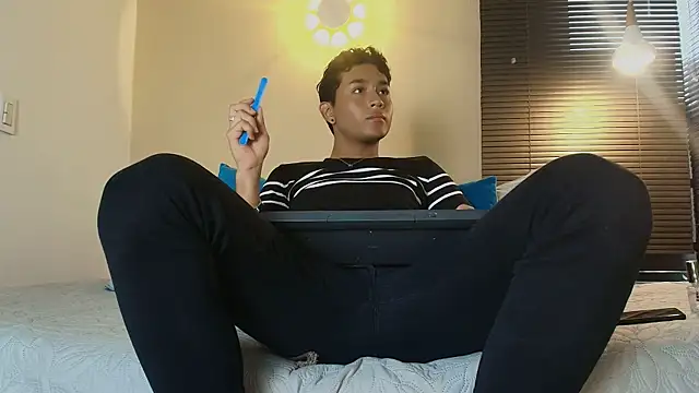 Snapshot of Damon_Salvarote_S chatting on 02.06.26 Damon Salvarote S online show from 02.06.26