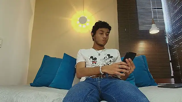 Damon Salvarote S online show from 03.20.26