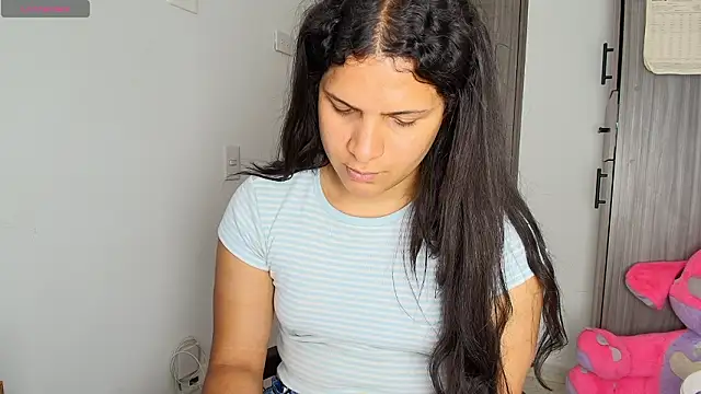 Snapshot of alys_love chatting on 03.20.26 alys love online show from 03.20.26