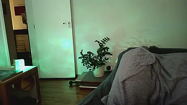 Onirica L online show from 08.03.26