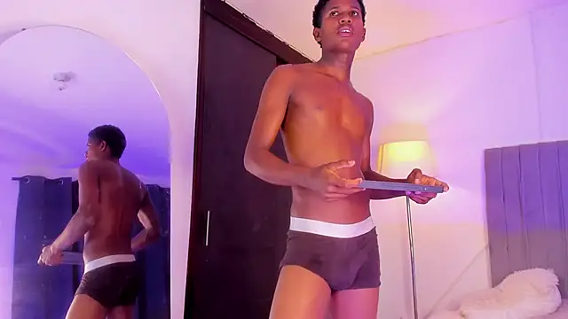 Snapshot of im_oleiderr chatting on 02.14.26 im oleiderr online show from 02.14.26