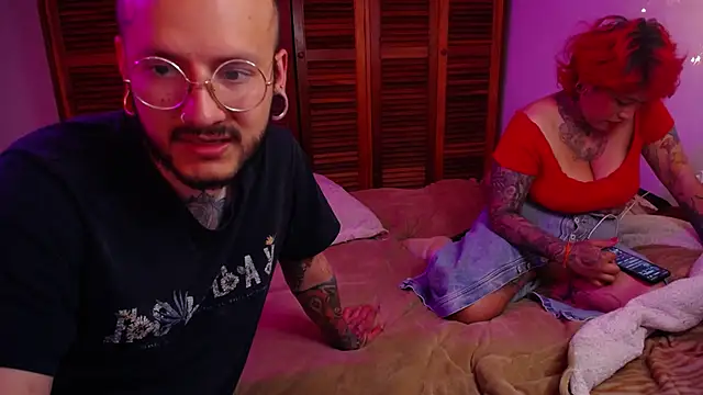 Snapshot of SoftSin1 chatting on 02.28.26 SoftSin1 online show from 02.28.26