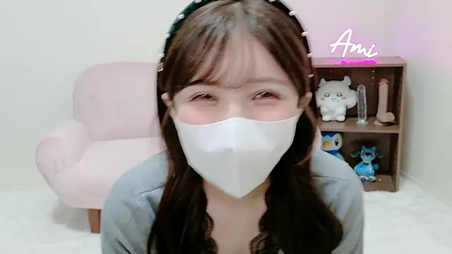 Snapshot of The_Ami_jp chatting on 05.21.26 The Ami jp online show from 05.21.26