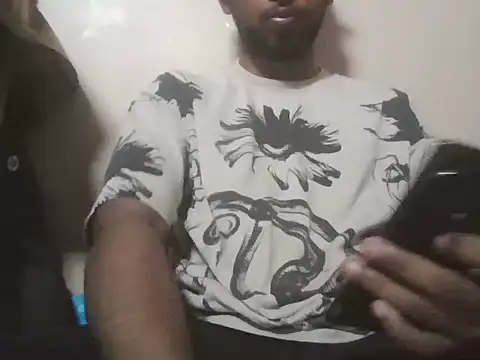 Snapshot of sumanth308kkd chatting on 05.18.26 sumanth308kkd online show from 05.18.26