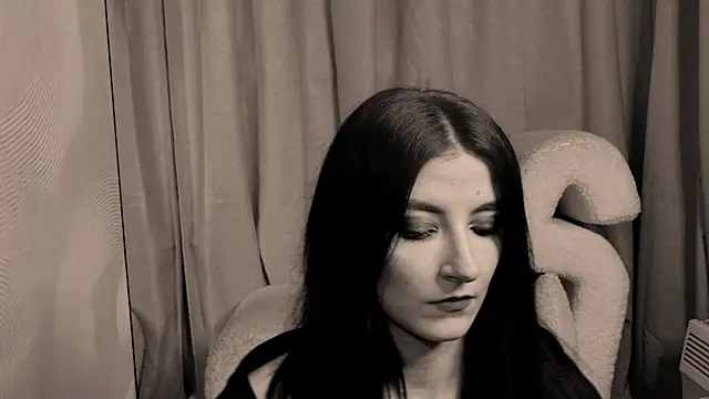 NicoleLuxe online show from 03.29.26