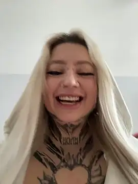 Snapshot of Chiibi chatting on 03.01.26 Chiibi online show from 03.01.26